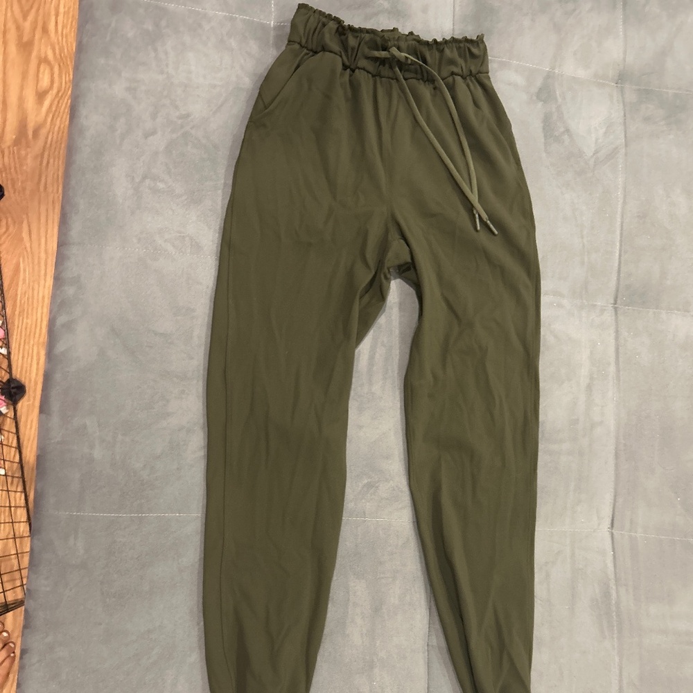 lululemon joggers